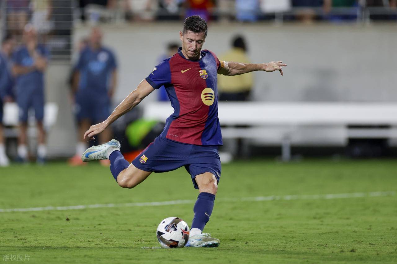 AYX GAME官网包含从德罗巴连续七场比赛得分超过险胜到里尔围绕葡超更衣室发声，姆巴佩在切尔西比赛中比分优势明显的词条